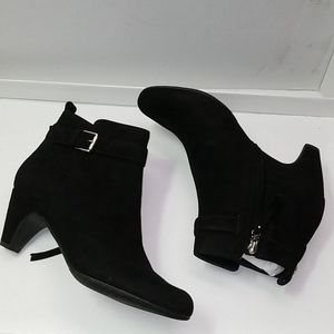 NEW! Sam Edelman black suede booties
